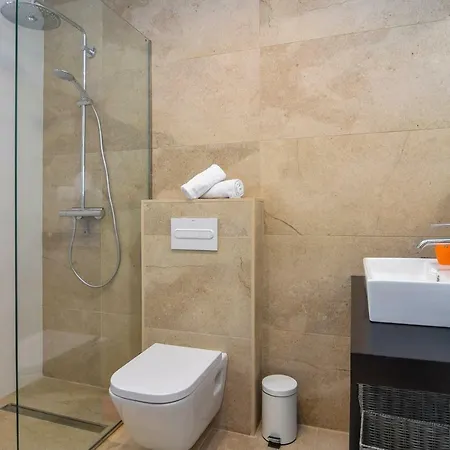 Amipa By Aguilarent Villa *