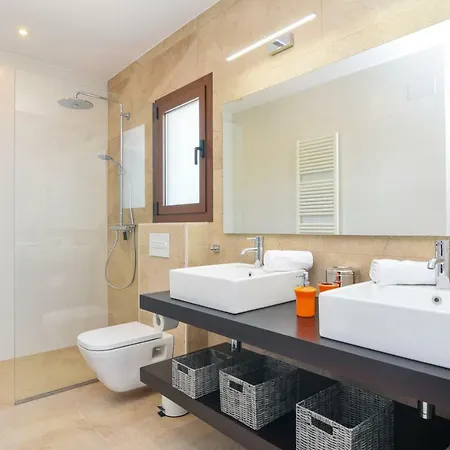 Amipa By Aguilarent Moraira