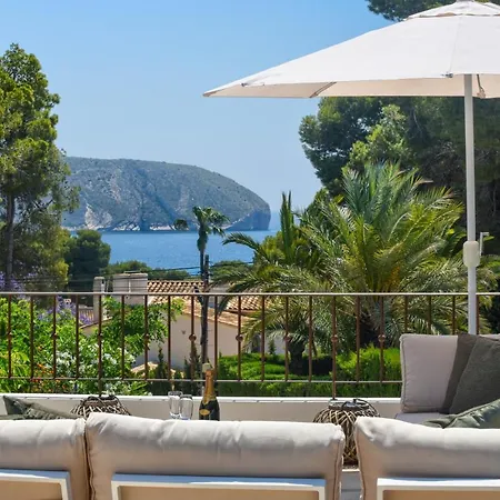 Amipa By Aguilarent Moraira