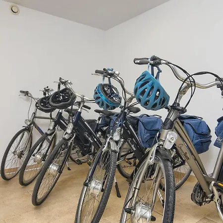 Amipa By Aguilarent Vila