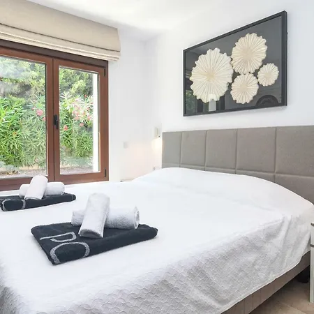 Vila Amipa By Aguilarent *